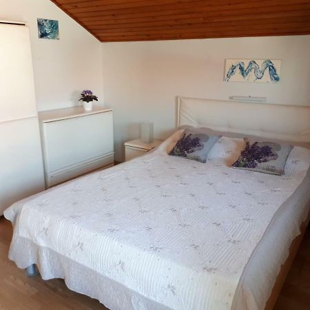 Apartmani Matas Petrčane Exterior foto
