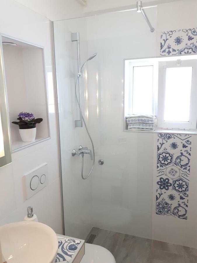 Apartmani Matas Petrčane Exterior foto