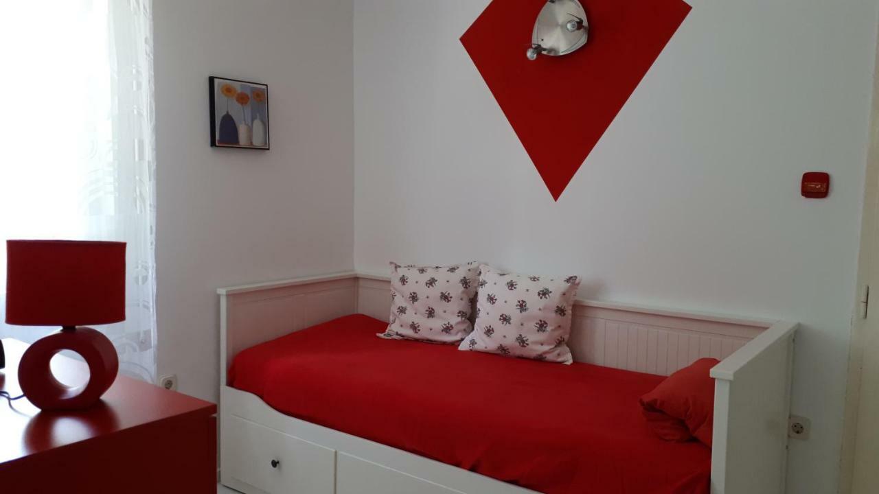 Apartmani Matas Petrčane Exterior foto