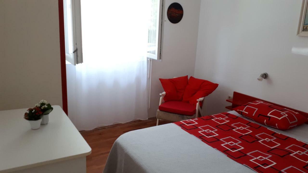 Apartmani Matas Petrčane Exterior foto