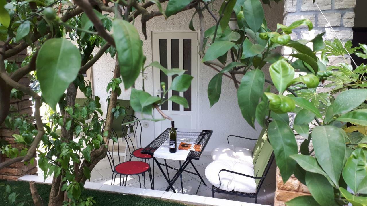 Apartmani Matas Petrčane Exterior foto