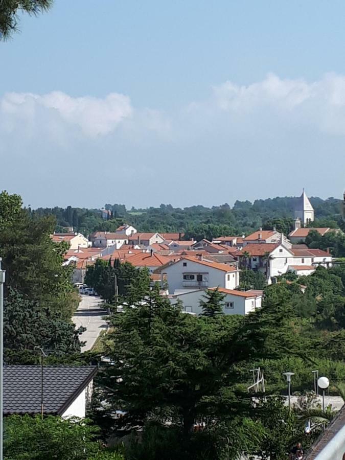 Apartmani Matas Petrčane Exterior foto